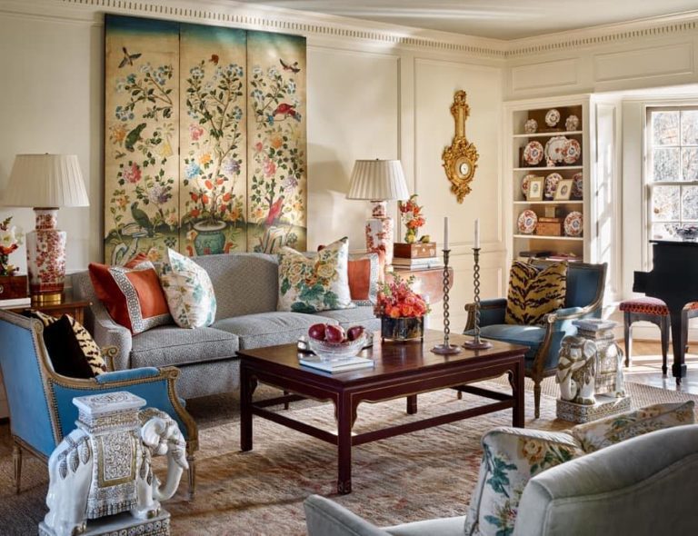 A beautifully decorated living room